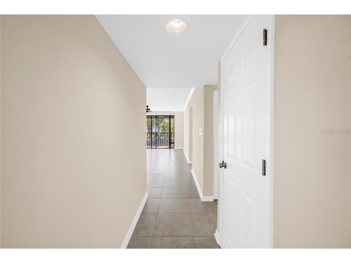 1320 Pasadena Avenue S #203 South Pasadena FL 33707 TB8445377 image3