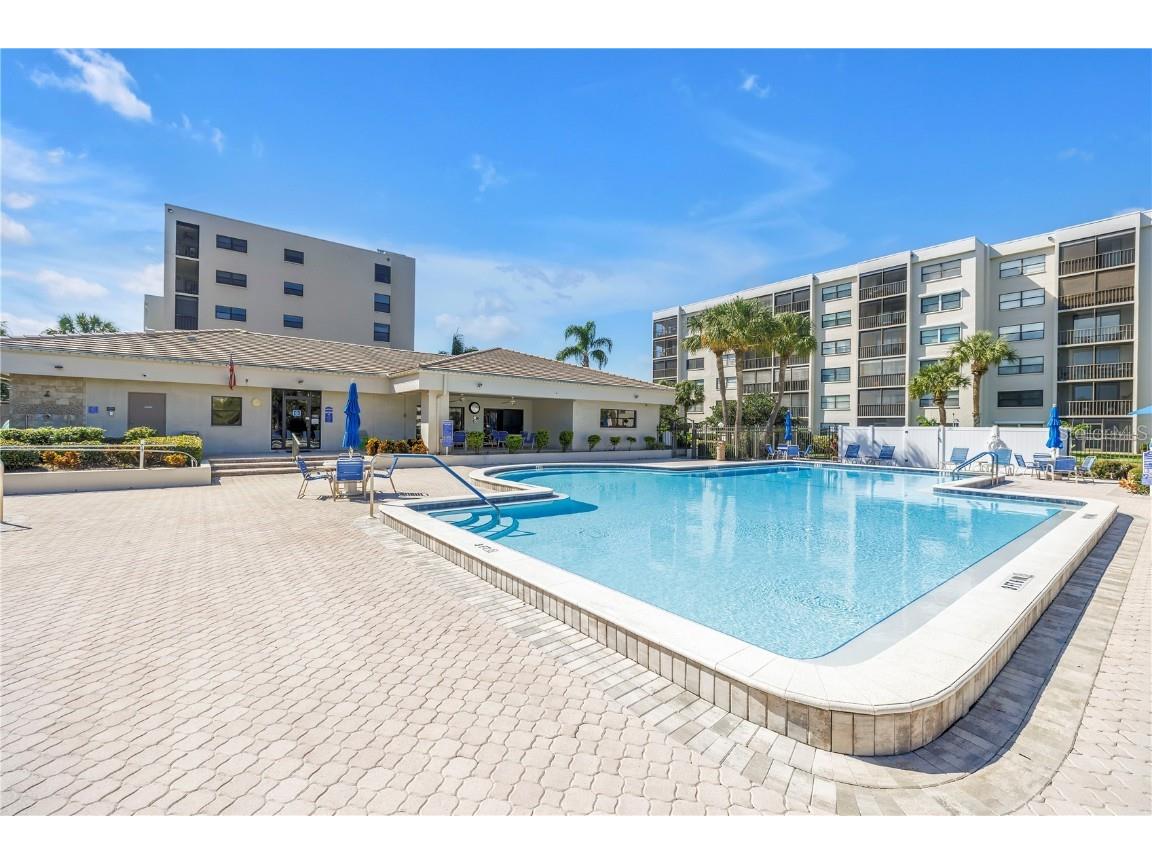 1320 Pasadena Avenue S #203 South Pasadena FL 33707 TB8445377 image40