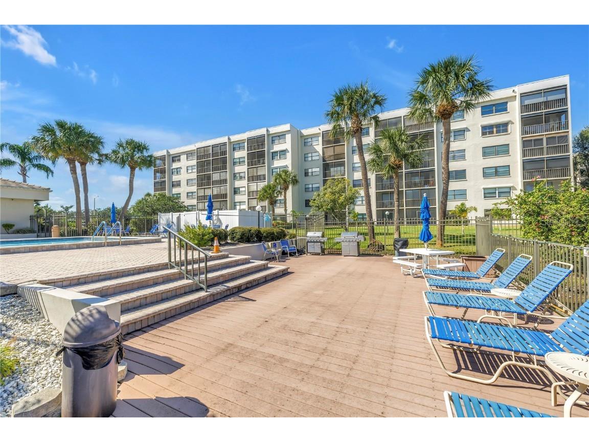 1320 Pasadena Avenue S #203 South Pasadena FL 33707 TB8445377 image44