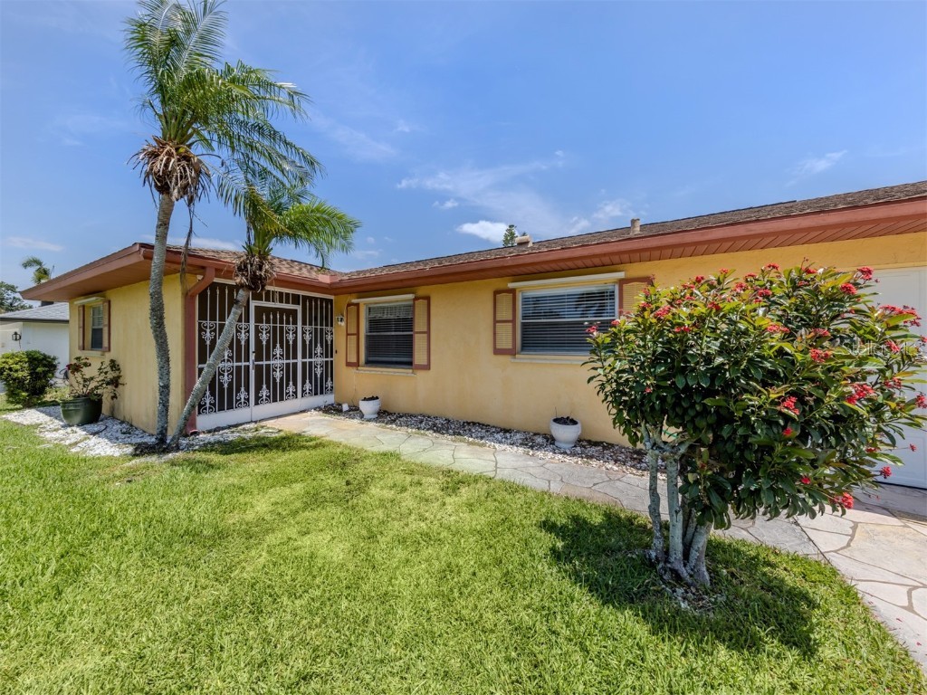 1320 Whispering Lane Venice FL 34285 N6138609 image1
