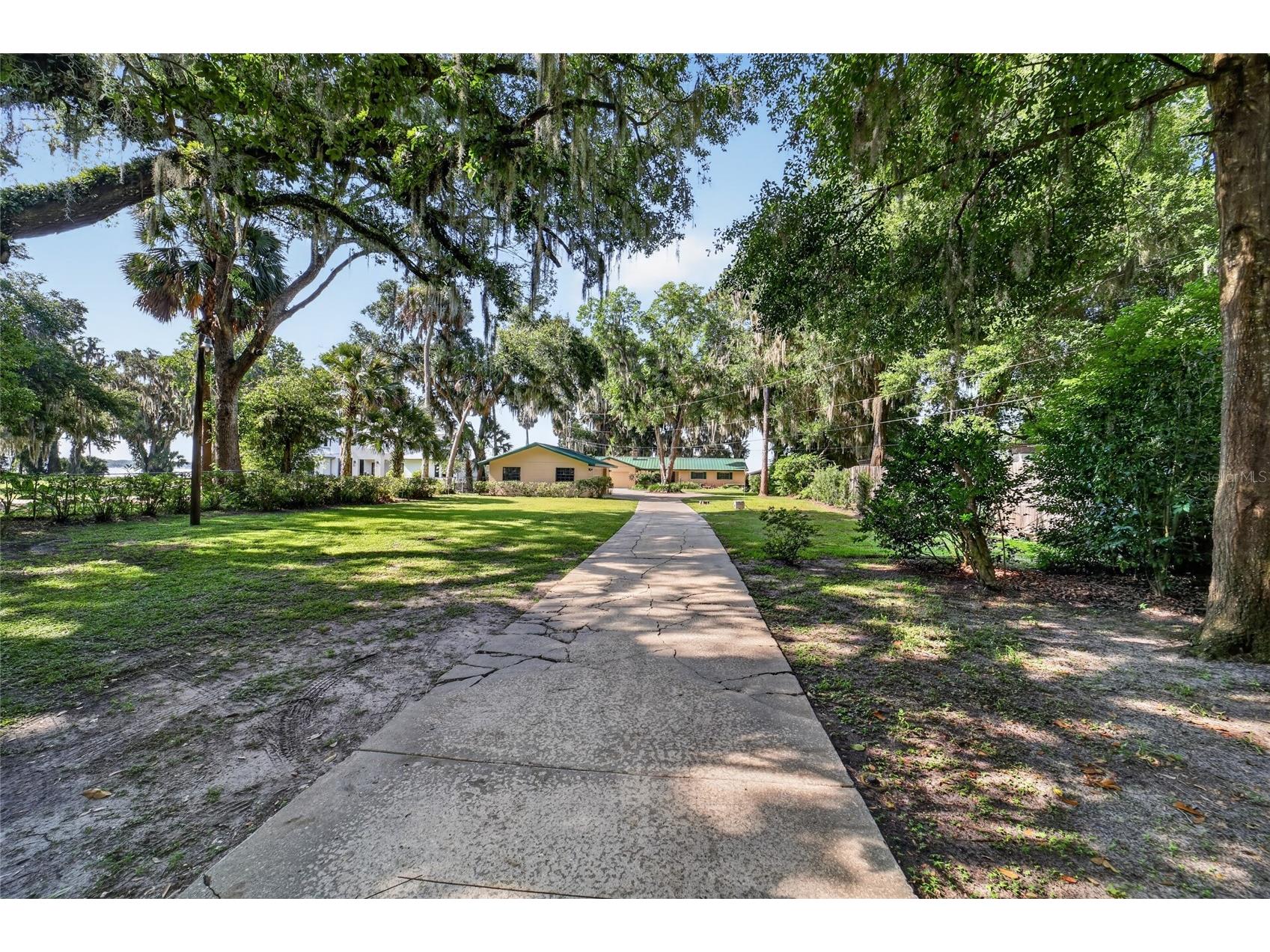 13200 E Highway 25 Ocklawaha FL 32179 - LAKE WEIR OM727638 image13