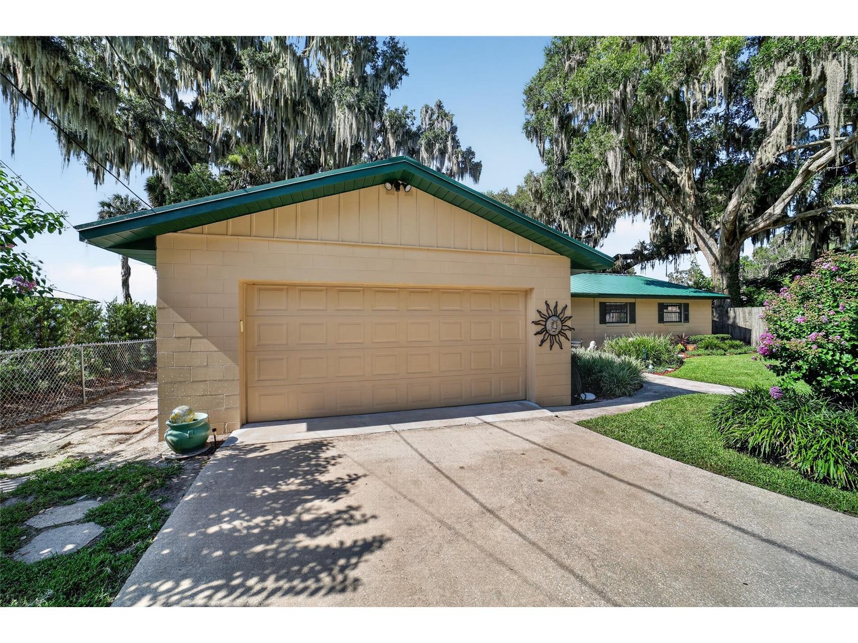 13200 E Highway 25 Ocklawaha FL 32179 - LAKE WEIR OM727638 image16