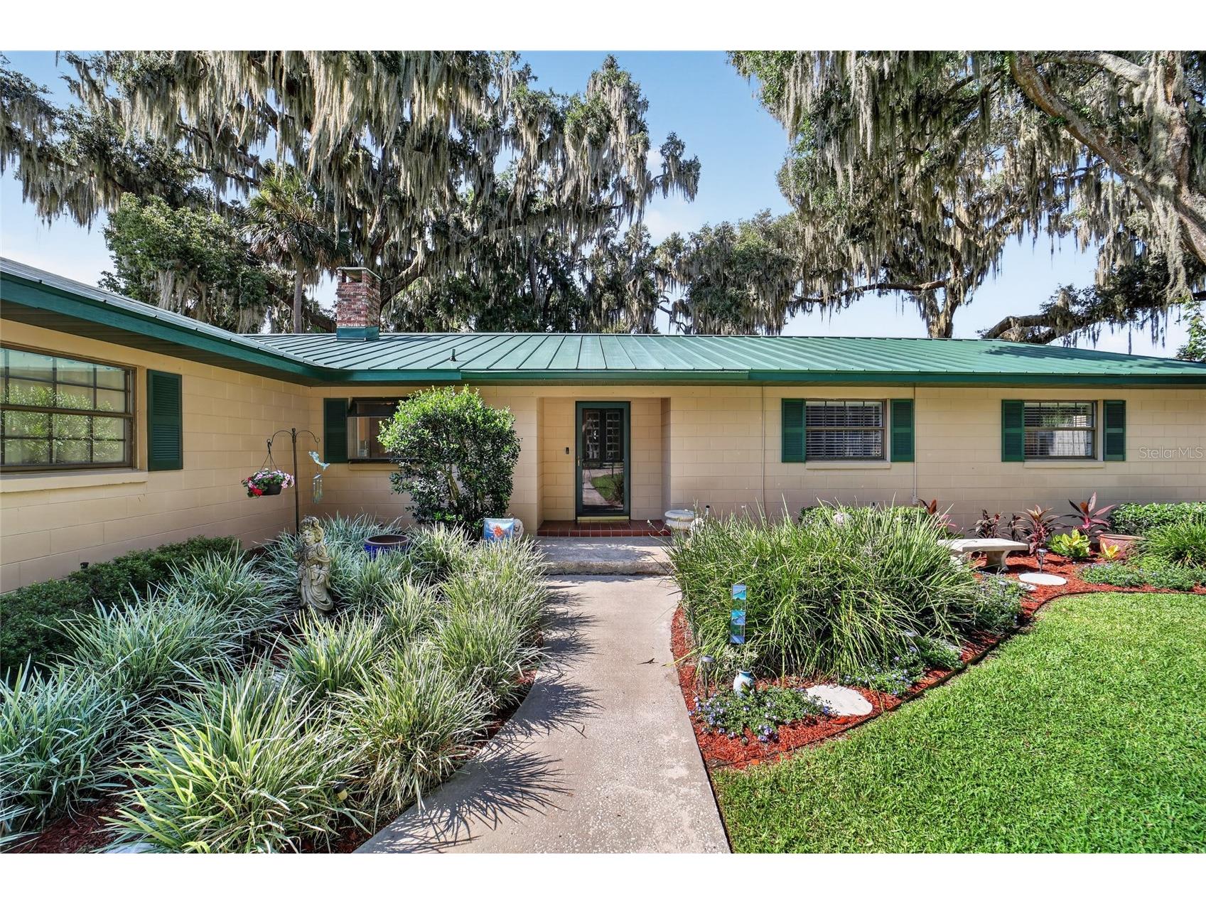 13200 E Highway 25 Ocklawaha FL 32179 - LAKE WEIR OM727638 image19