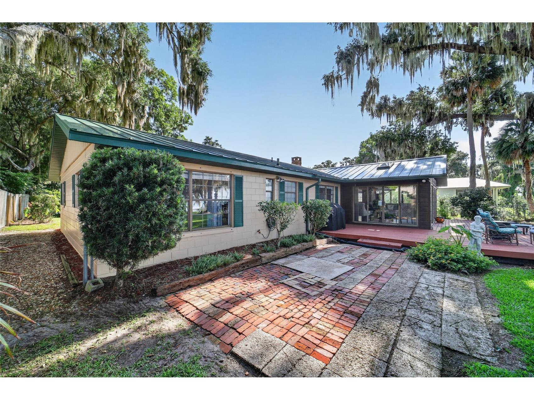 13200 E Highway 25 Ocklawaha FL 32179 - LAKE WEIR OM727638 image20