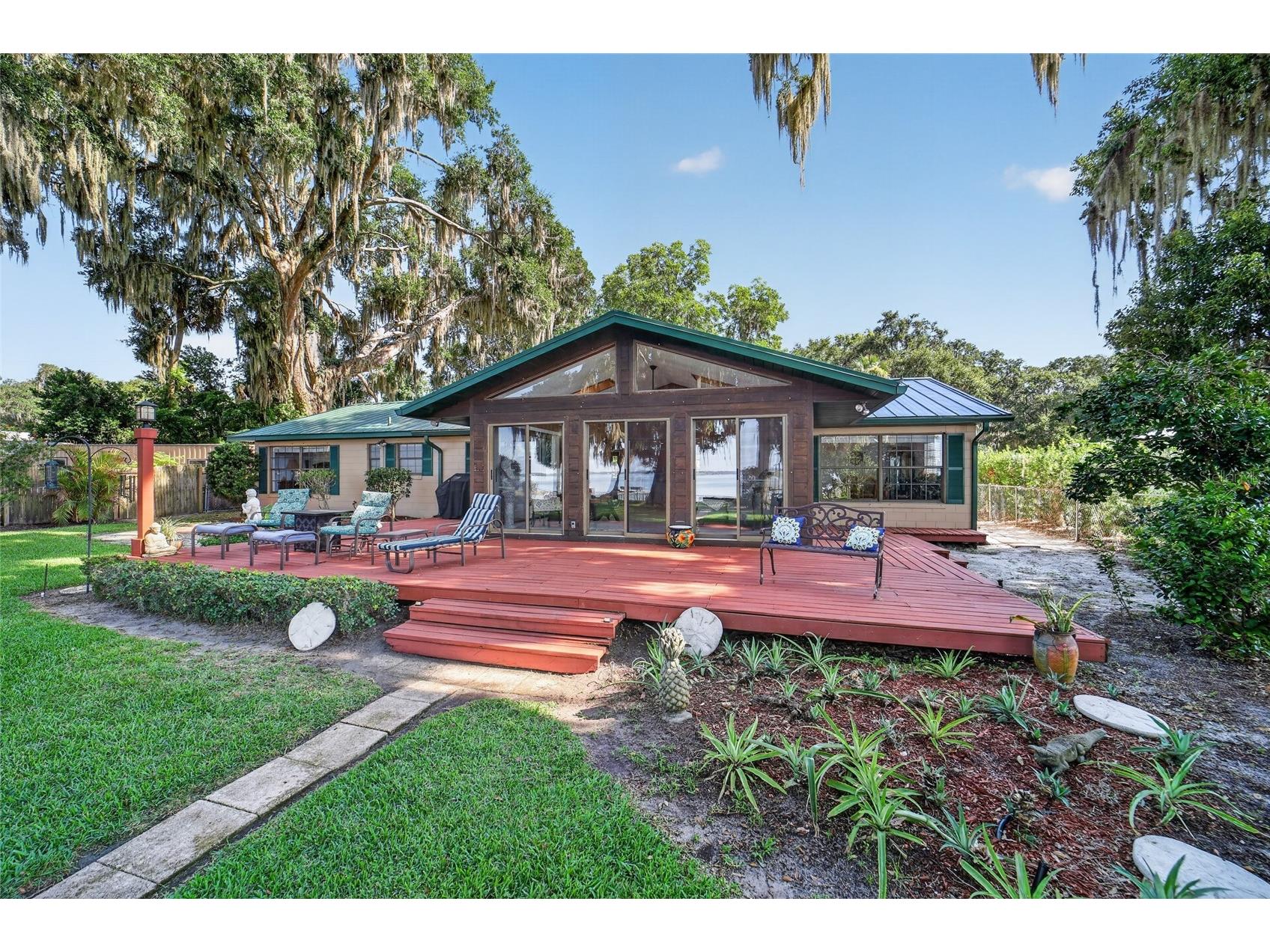 13200 E Highway 25 Ocklawaha FL 32179 - LAKE WEIR OM727638 image23