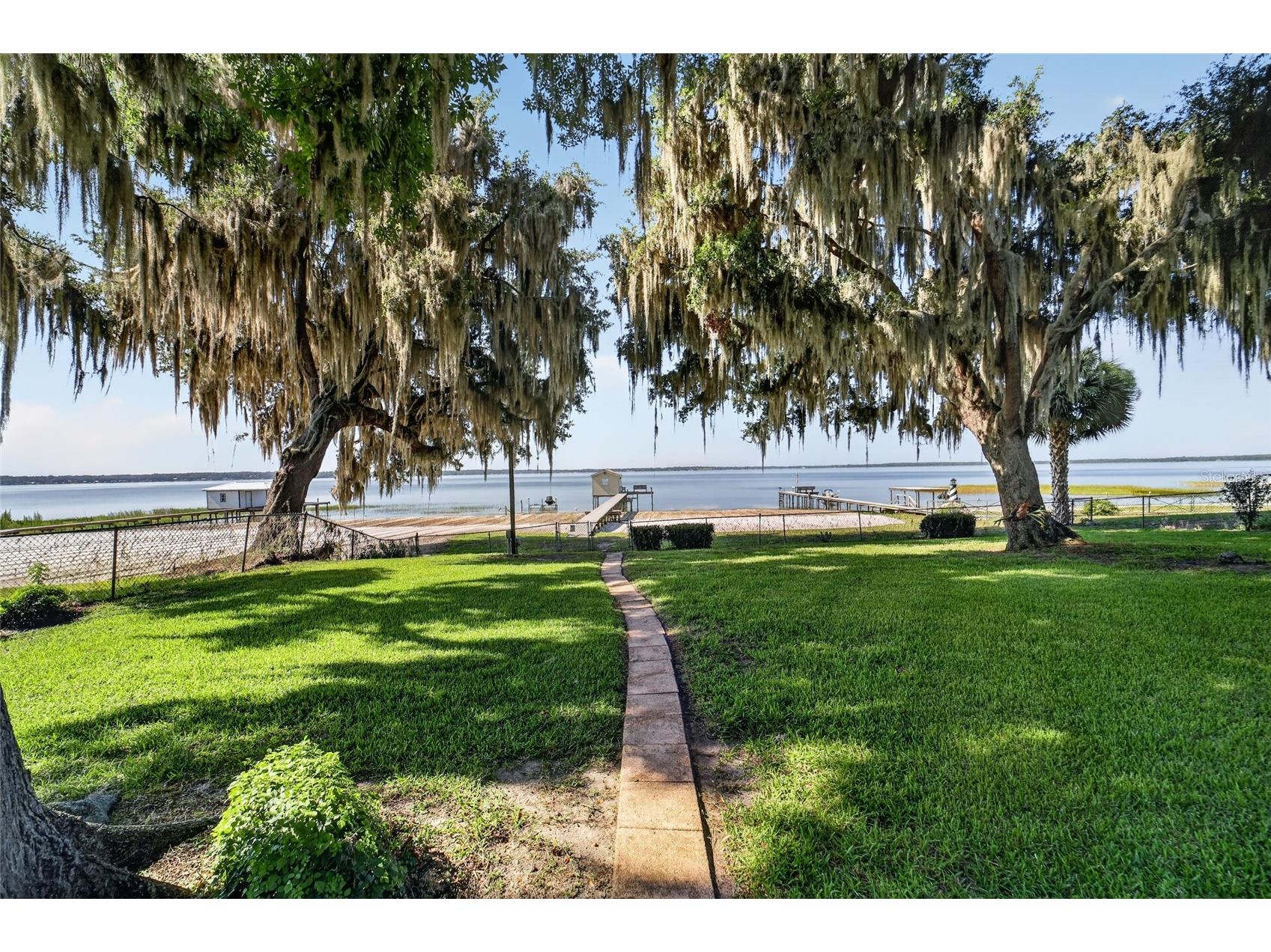 13200 E Highway 25 Ocklawaha FL 32179 - LAKE WEIR OM727638 image25