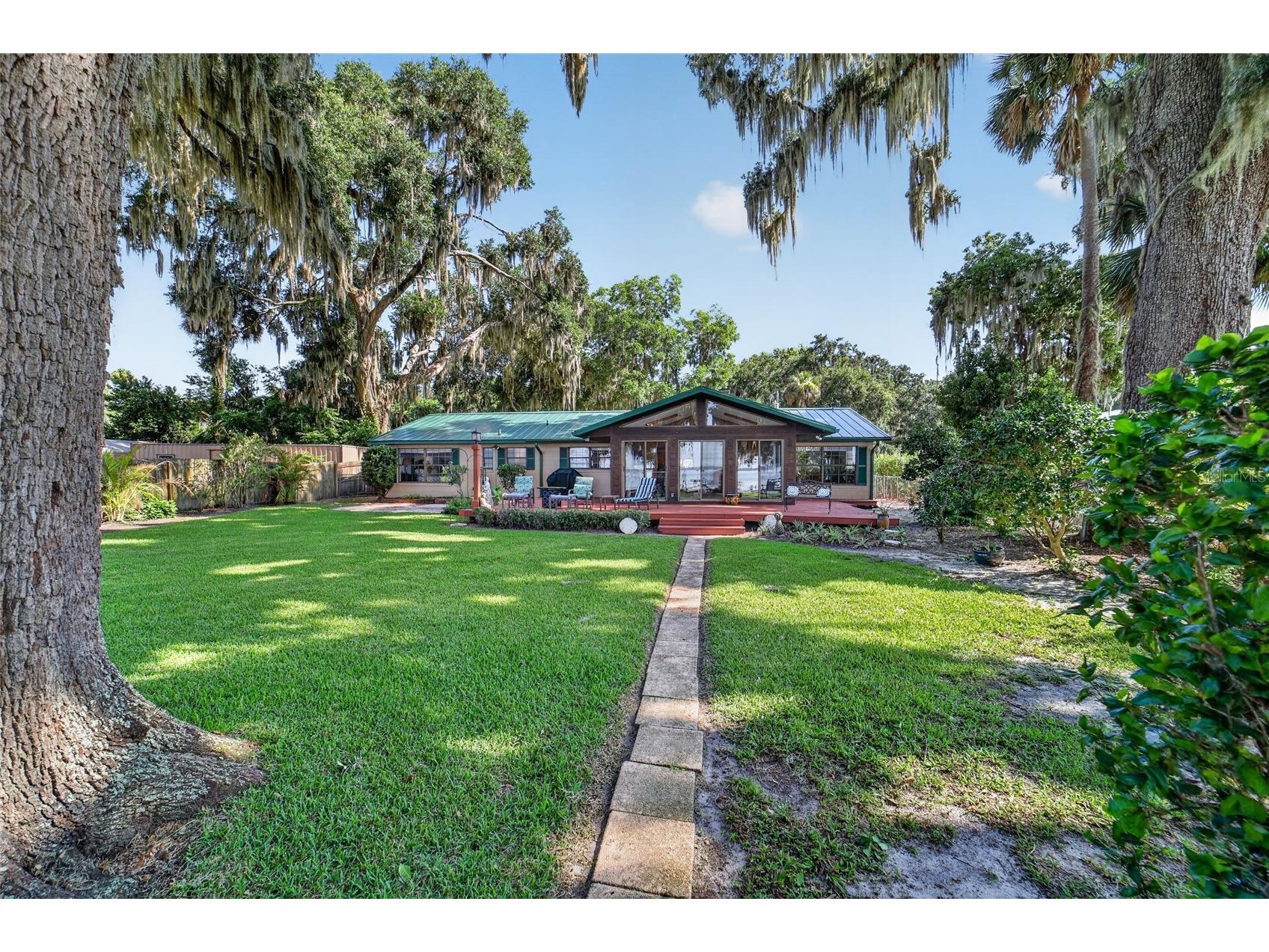 13200 E Highway 25 Ocklawaha FL 32179 - LAKE WEIR OM727638 image26