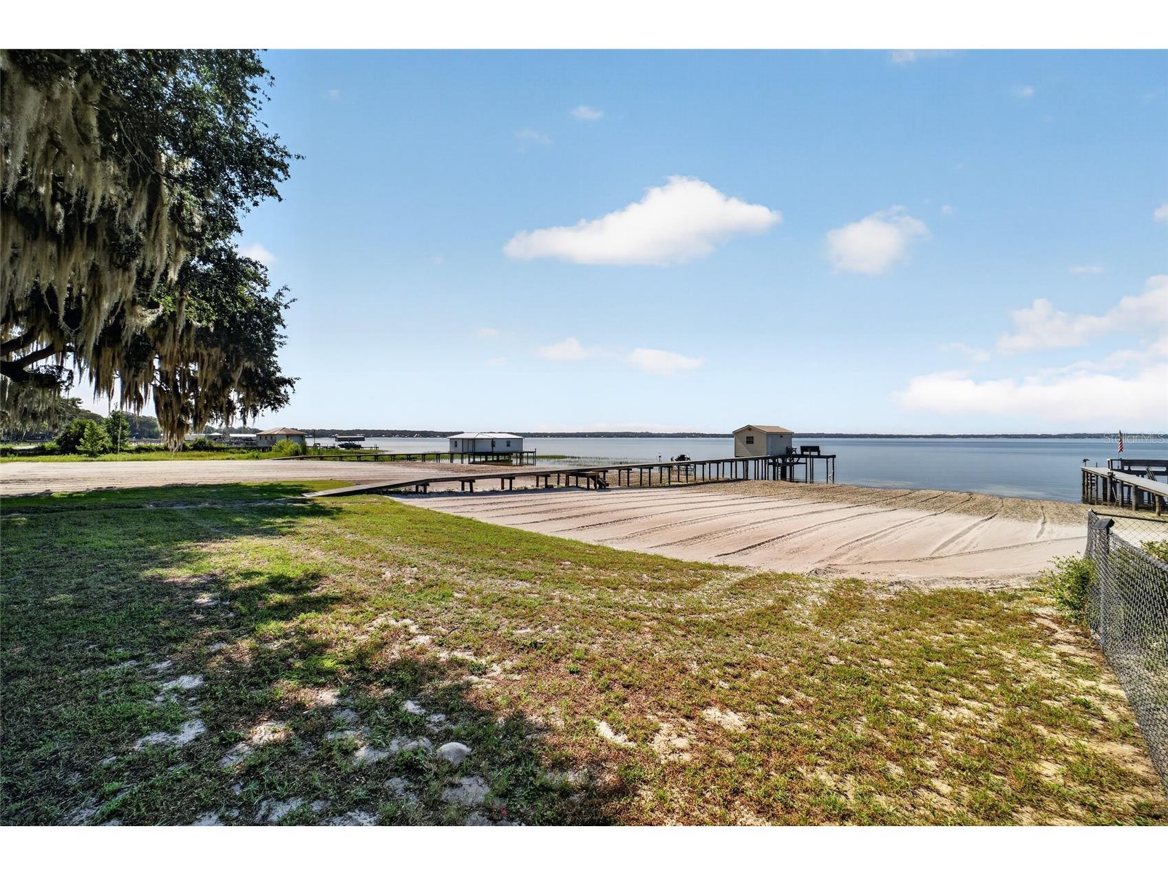 13200 E Highway 25 Ocklawaha FL 32179 - LAKE WEIR OM727638 image32