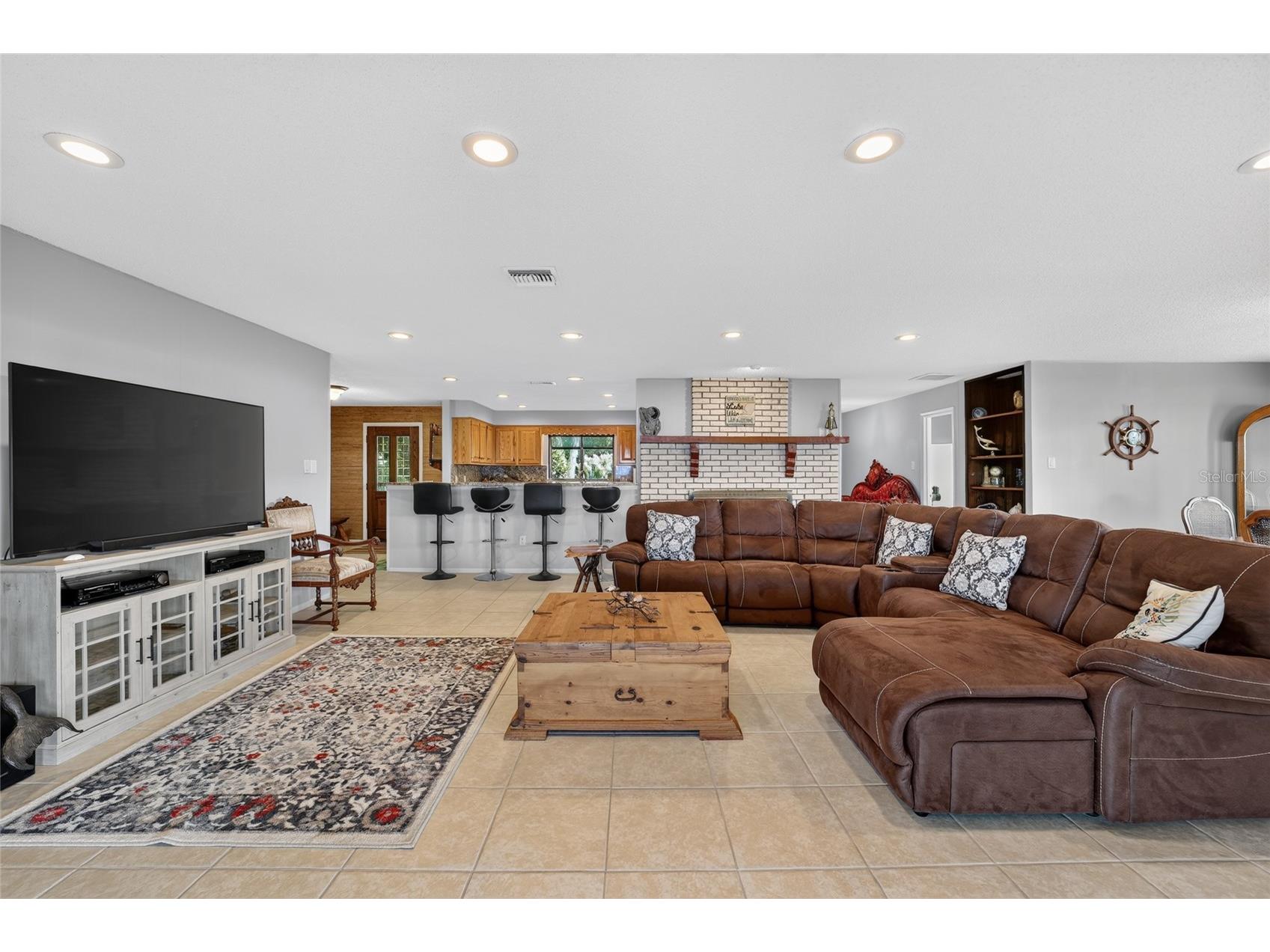 13200 E Highway 25 Ocklawaha FL 32179 - LAKE WEIR OM727638 image52