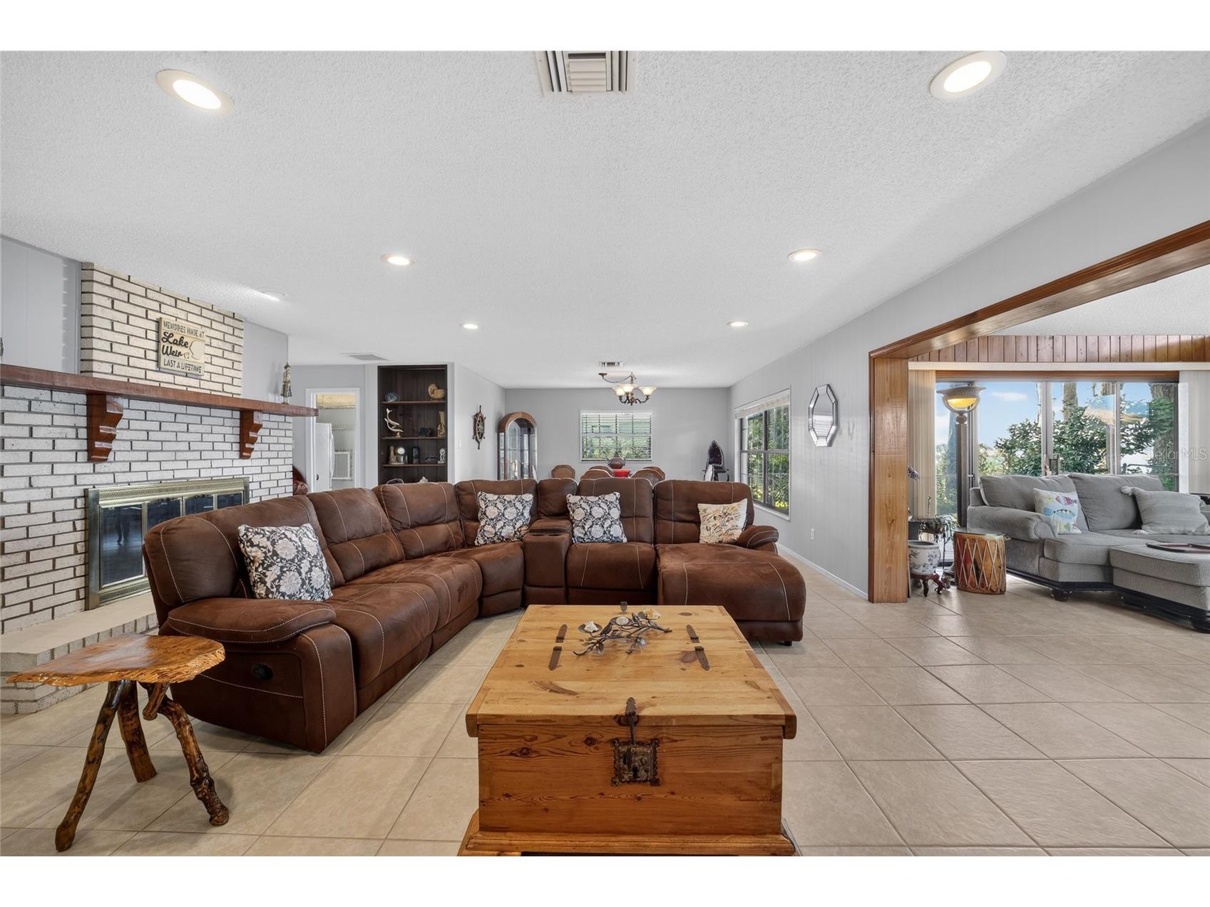 13200 E Highway 25 Ocklawaha FL 32179 - LAKE WEIR OM727638 image54