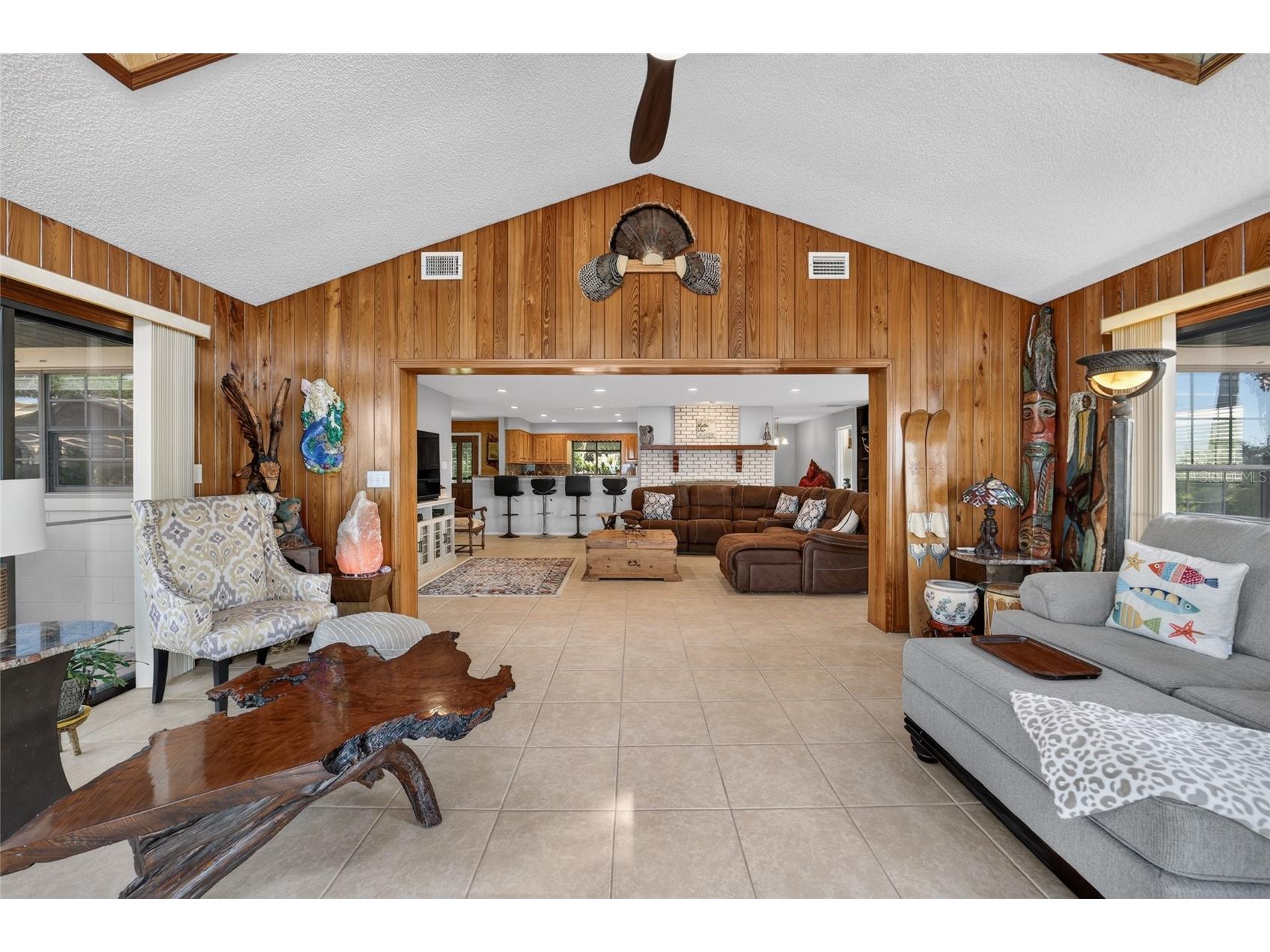 13200 E Highway 25 Ocklawaha FL 32179 - LAKE WEIR OM727638 image72