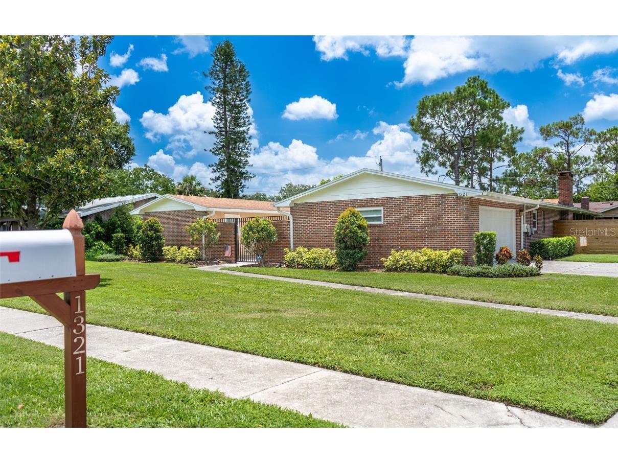 1321 Lake Miriam Drive Lakeland FL 33813 L4939074 image1