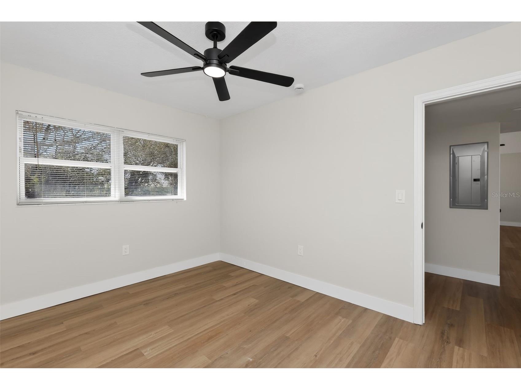 1321 Murray Avenue Clearwater FL 33755 TB8488543 image23
