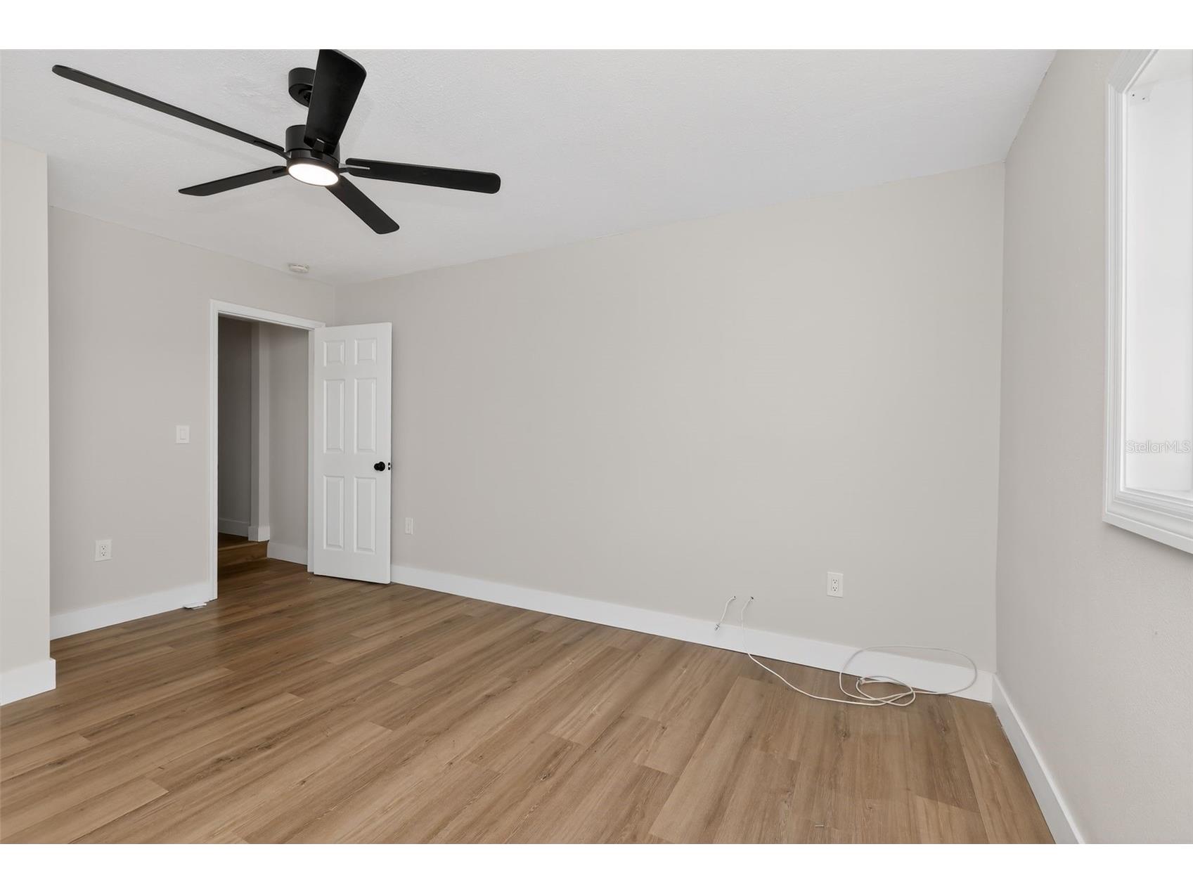 1321 Murray Avenue Clearwater FL 33755 TB8488543 image27
