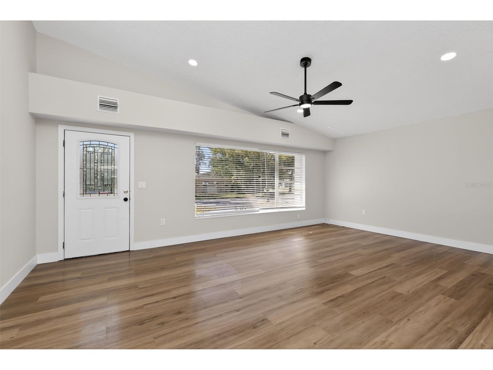 1321 Murray Avenue Clearwater FL 33755 TB8488543 image4