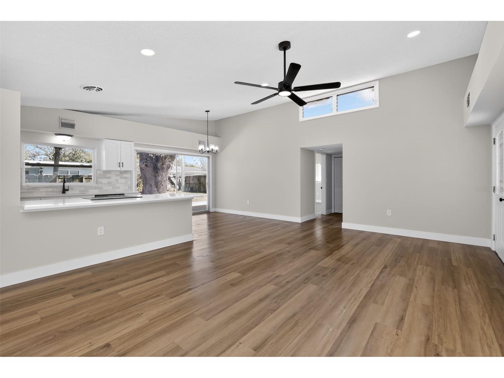 1321 Murray Avenue Clearwater FL 33755 TB8488543 image6