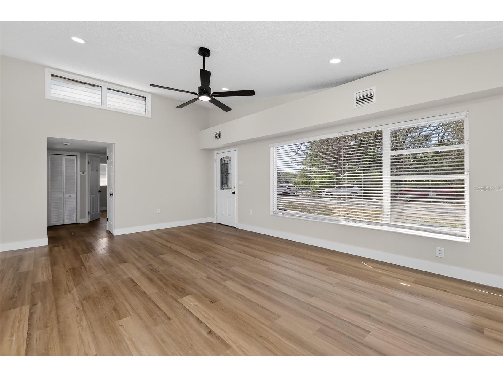 1321 Murray Avenue Clearwater FL 33755 TB8488543 image7