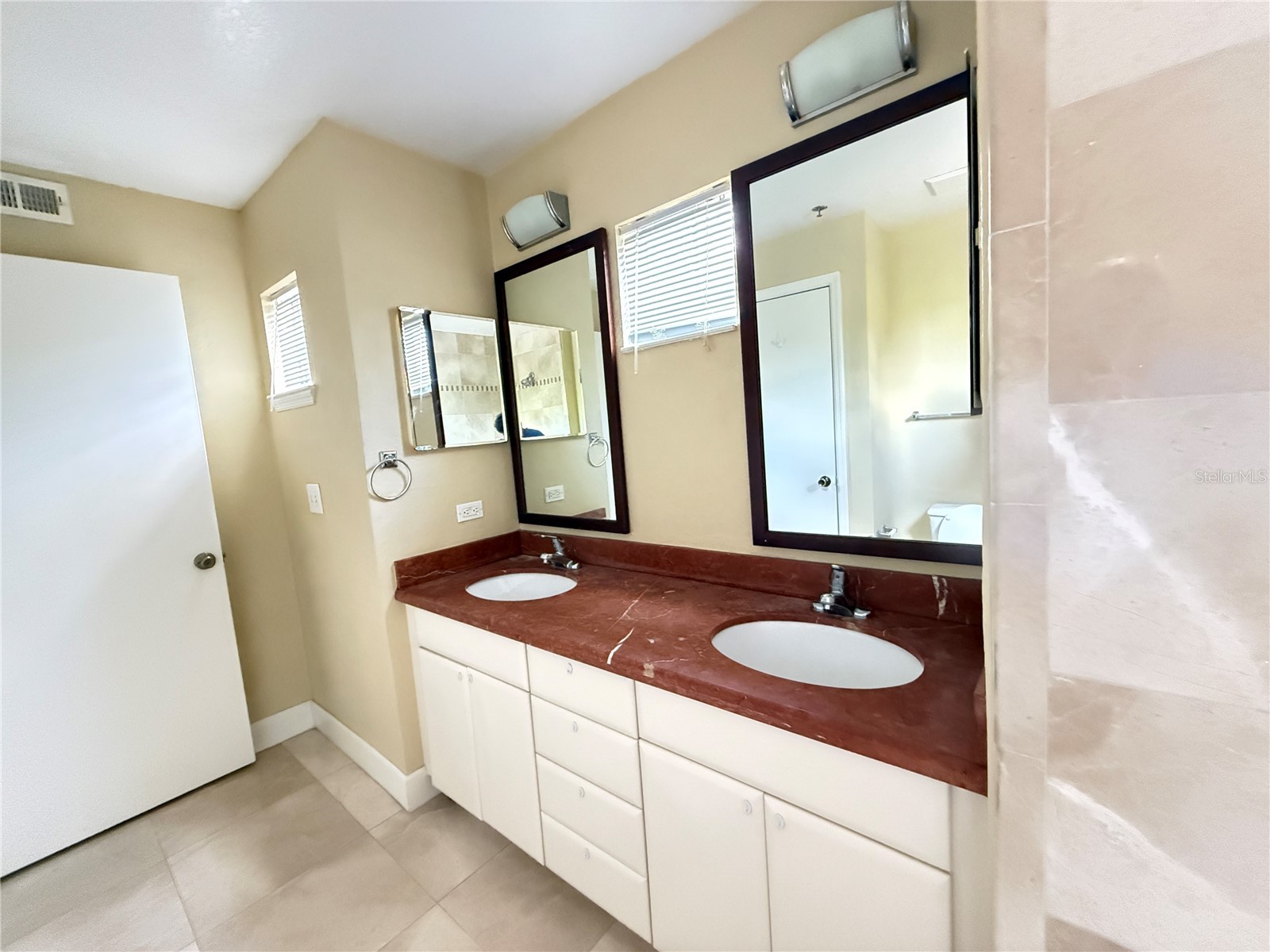13212 Arbor Isle Drive #201 Tampa FL 33637 TB8511804 image13