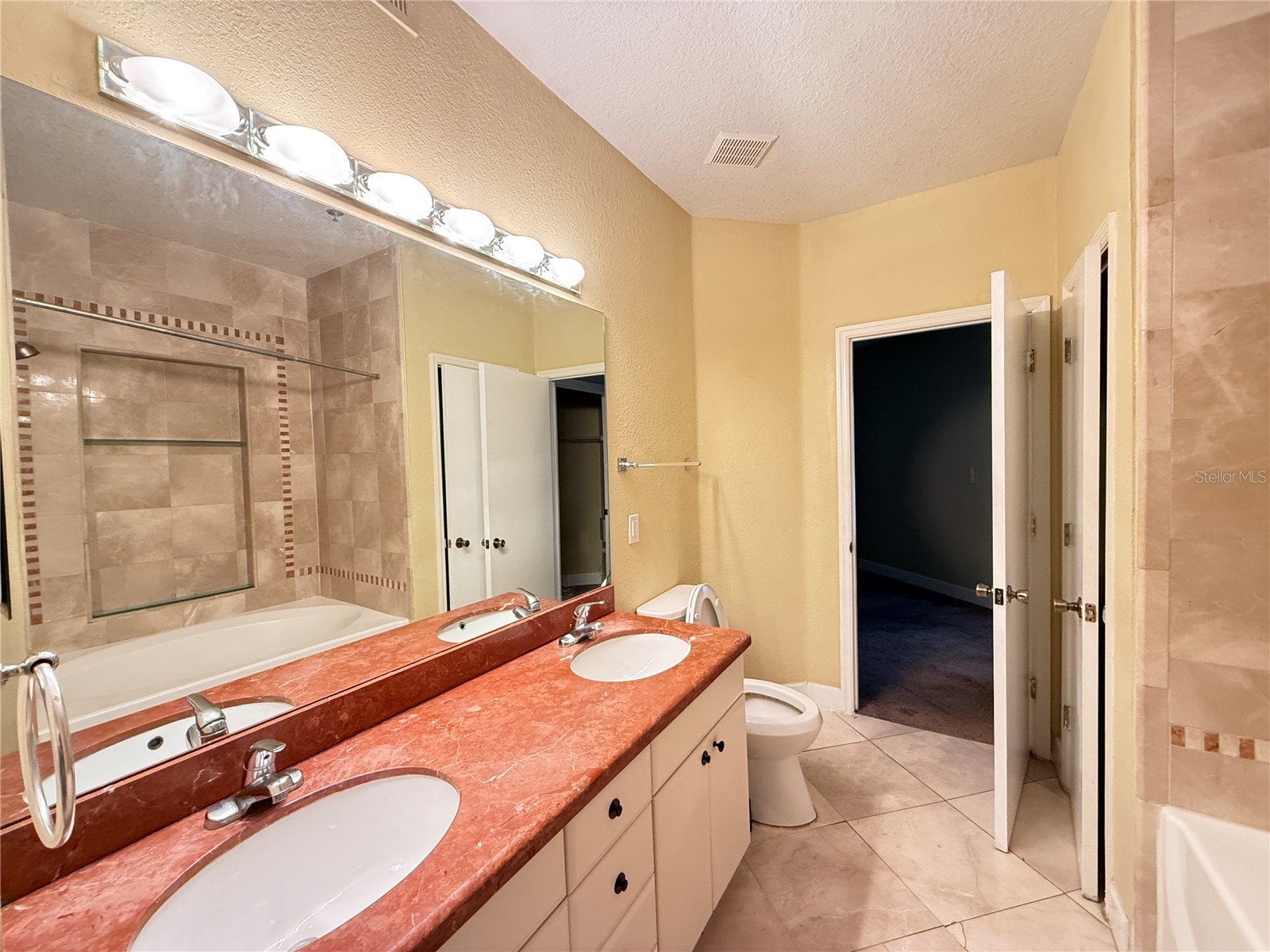 13212 Arbor Isle Drive #201 Tampa FL 33637 TB8511804 image21