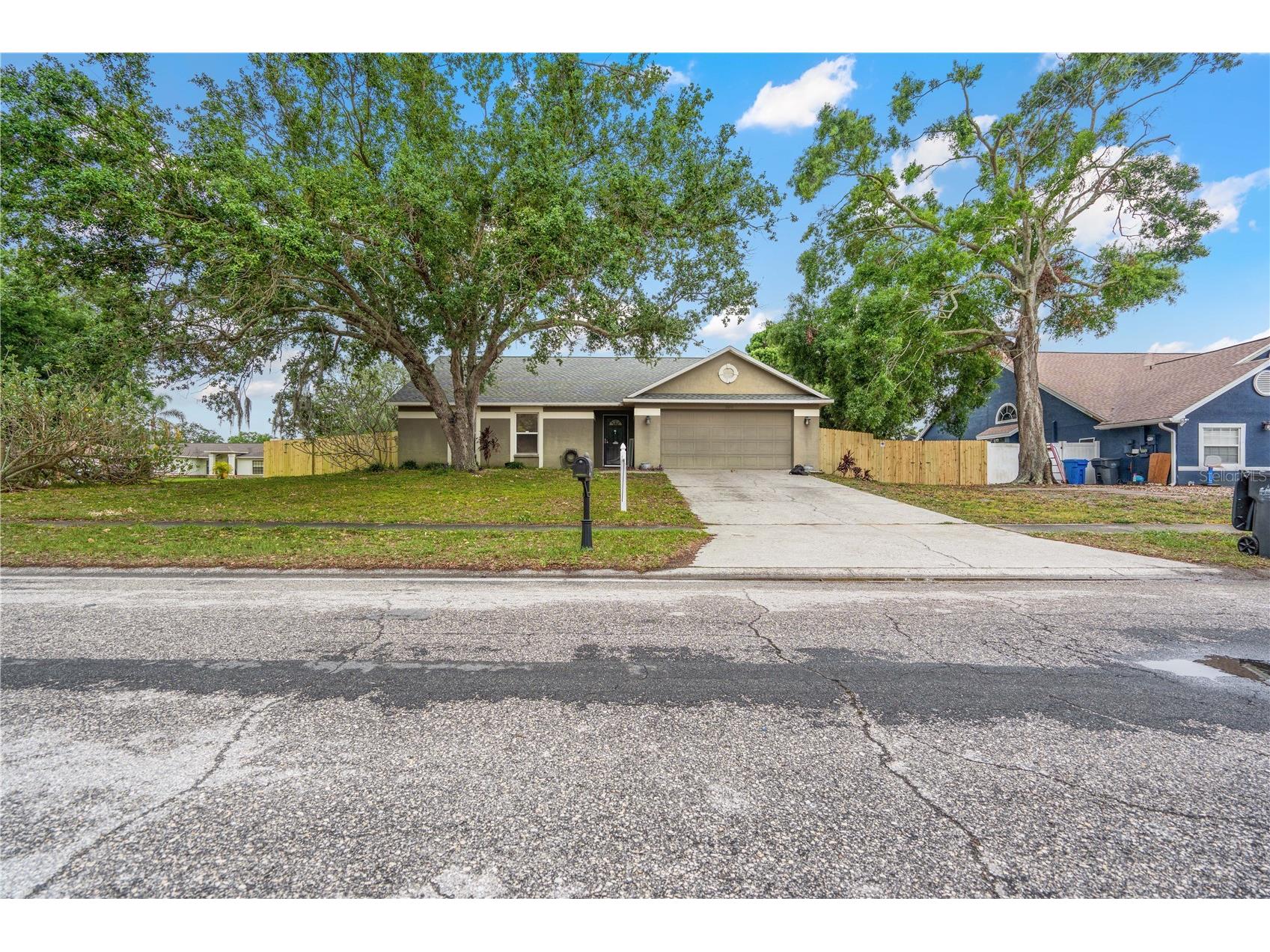 13215 Parkhurst Court Riverview FL 33569 TB8424995 image1