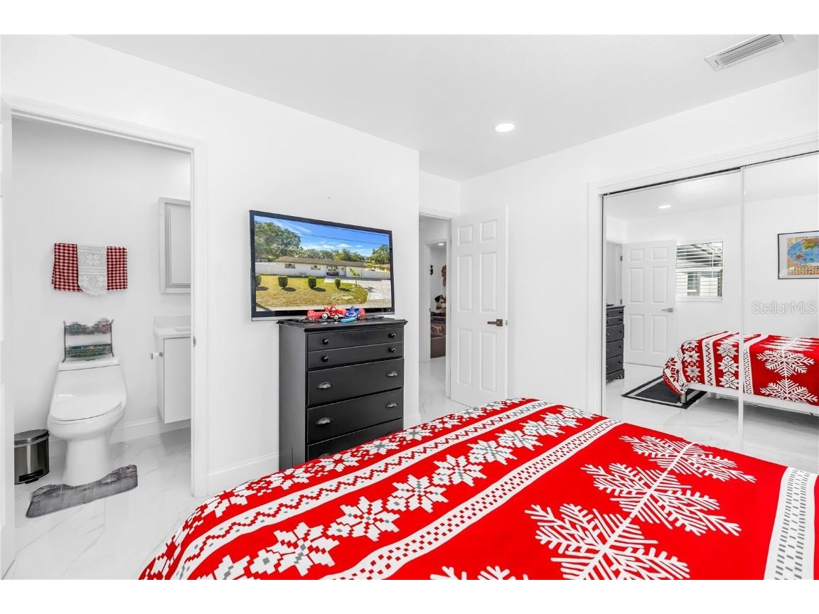 13216 Forest Hills Drive Tampa FL 33612 TB8451367 image18