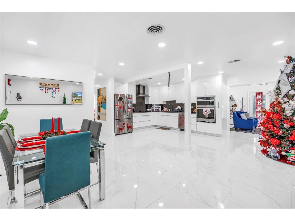 13216 Forest Hills Drive Tampa FL 33612 TB8451367 image3