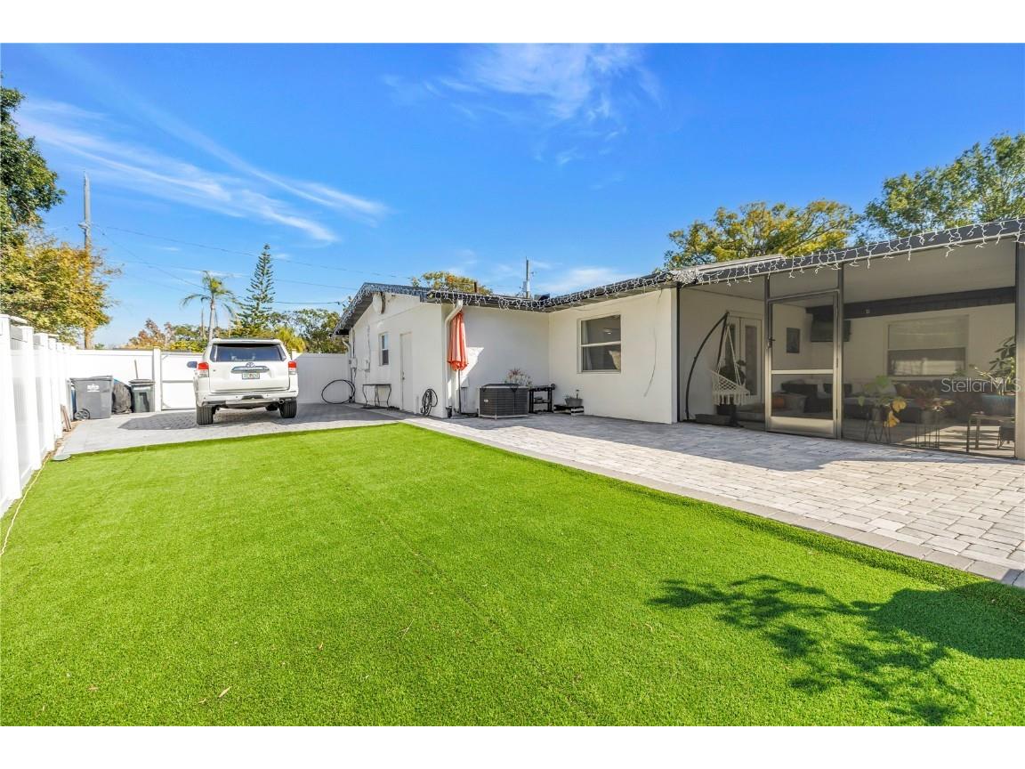 13216 Forest Hills Drive Tampa FL 33612 TB8451367 image38