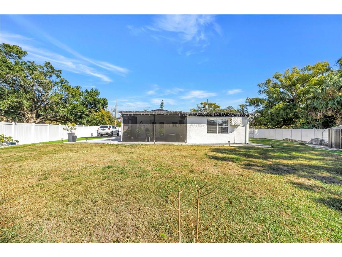 13216 Forest Hills Drive Tampa FL 33612 TB8451367 image43