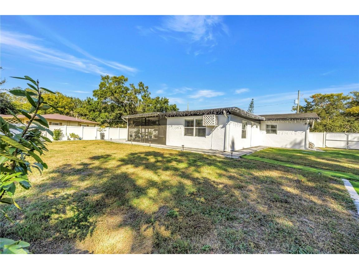 13216 Forest Hills Drive Tampa FL 33612 TB8451367 image44