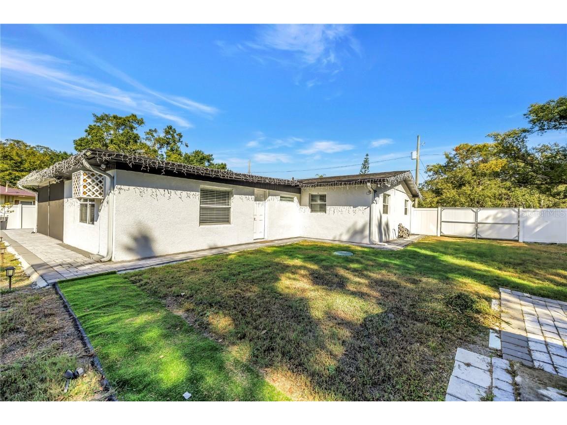 13216 Forest Hills Drive Tampa FL 33612 TB8451367 image46