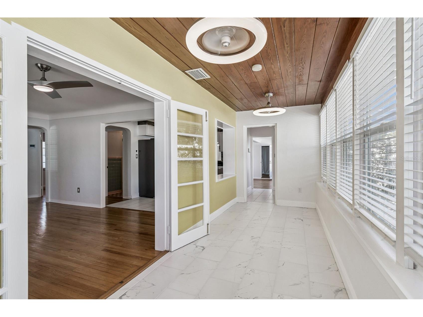 1322 48th Avenue N Saint Petersburg FL 33703 TB8455583 image12