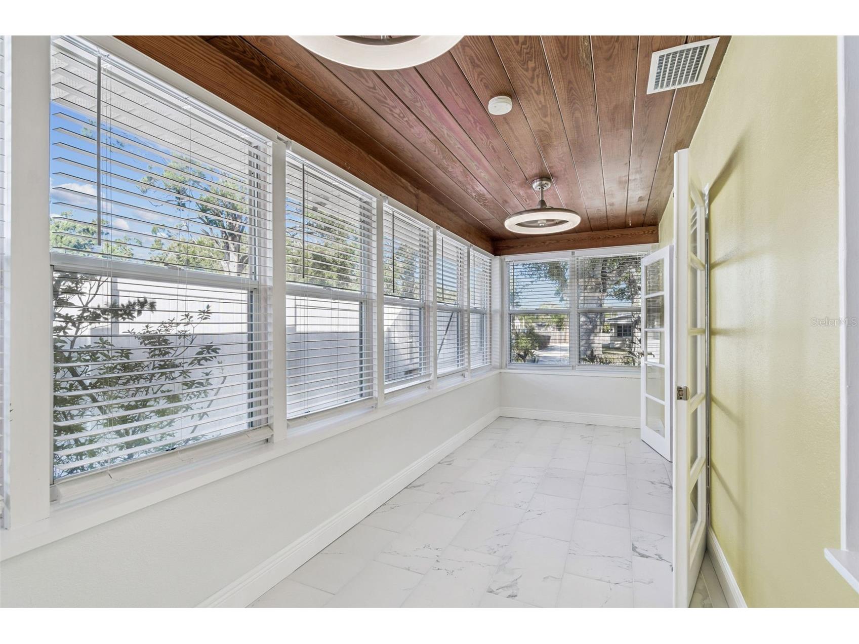 1322 48th Avenue N Saint Petersburg FL 33703 TB8455583 image13