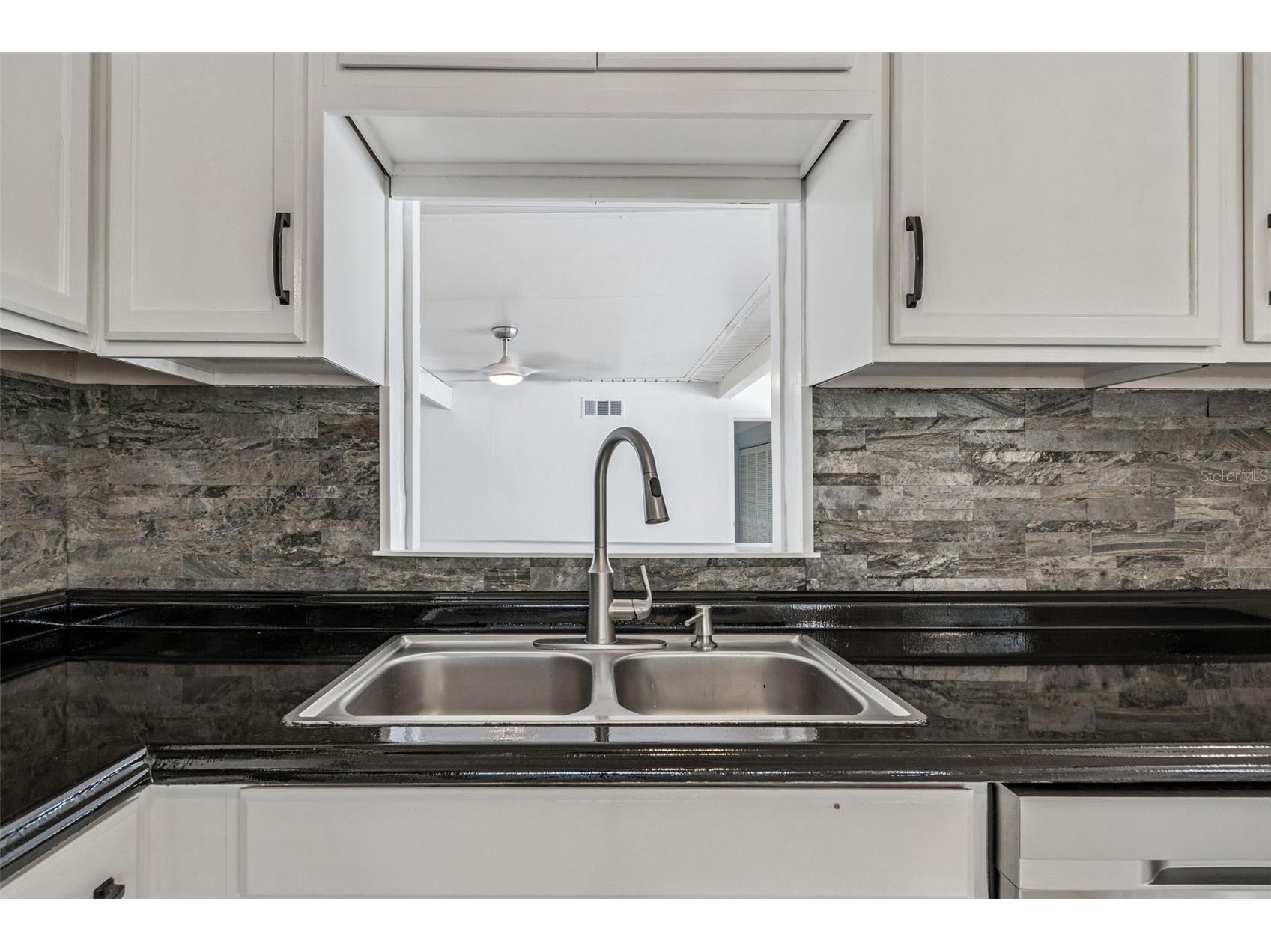 1322 48th Avenue N Saint Petersburg FL 33703 TB8455583 image19