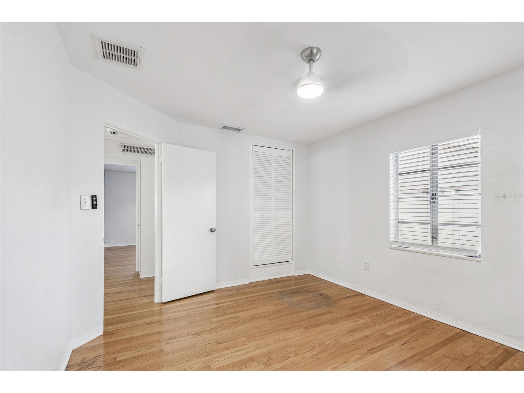 1322 48th Avenue N Saint Petersburg FL 33703 TB8455583 image31