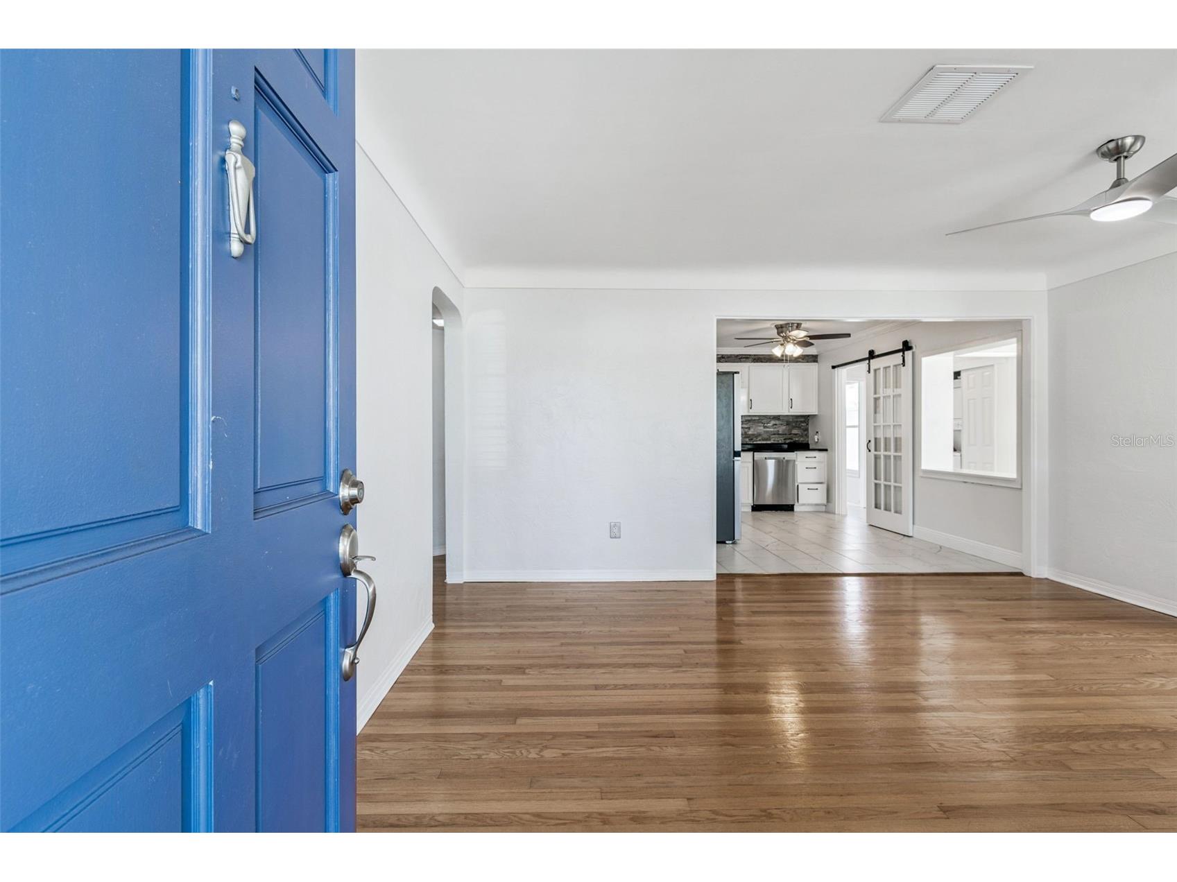 1322 48th Avenue N Saint Petersburg FL 33703 TB8455583 image5