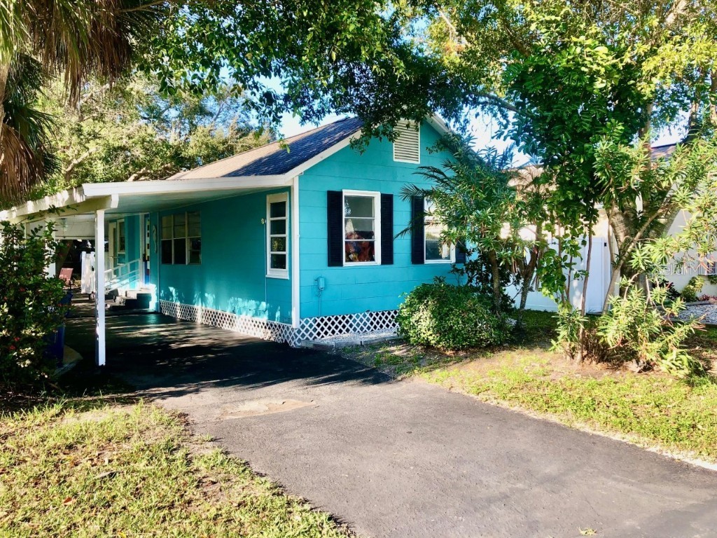 13226 3rd Street E Madeira Beach FL 33708 U8189122 image1