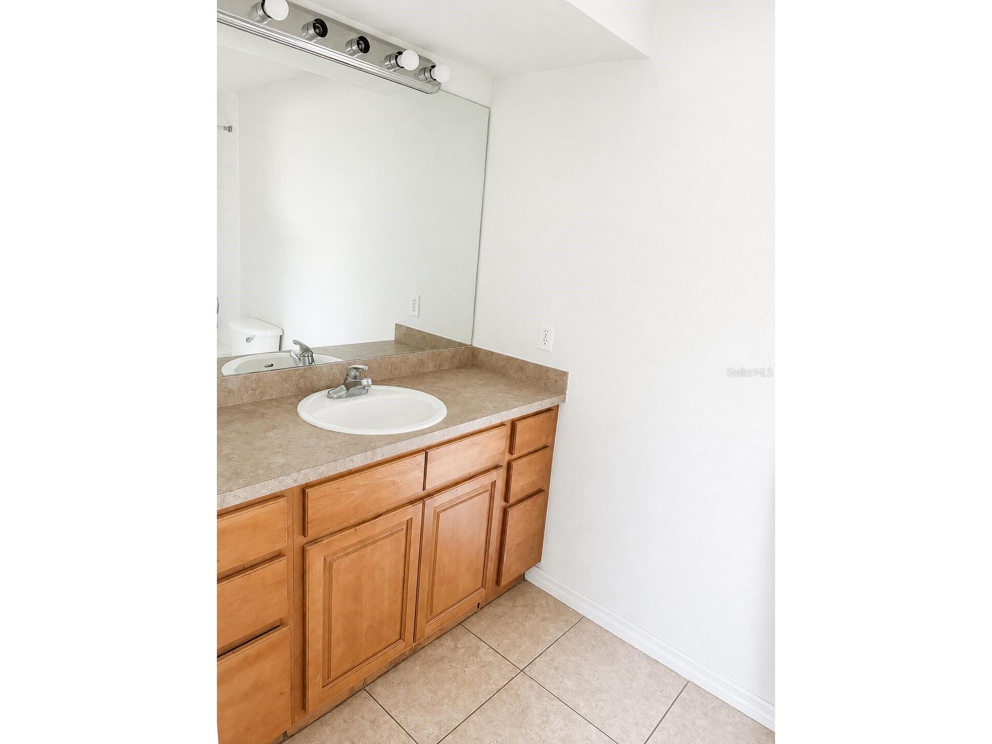 13226 Galicia Street #102 Orlando FL 32824 S5152446 image25