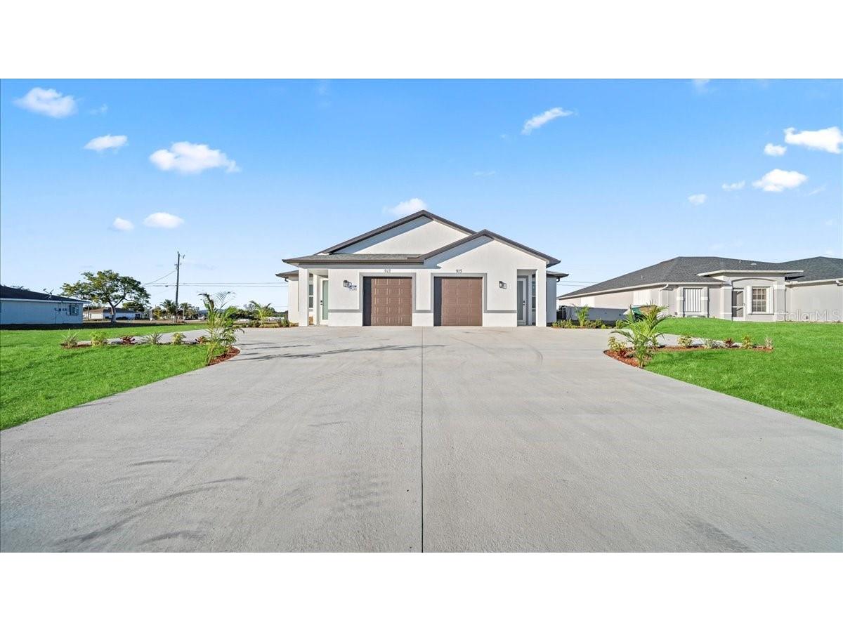 1323/1325 NE 8th Place Cape Coral FL 33909 A4686278 image1