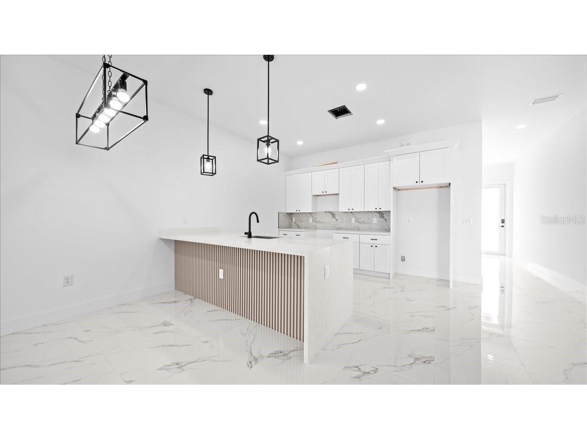 1323/1325 NE 8th Place Cape Coral FL 33909 A4686278 image11