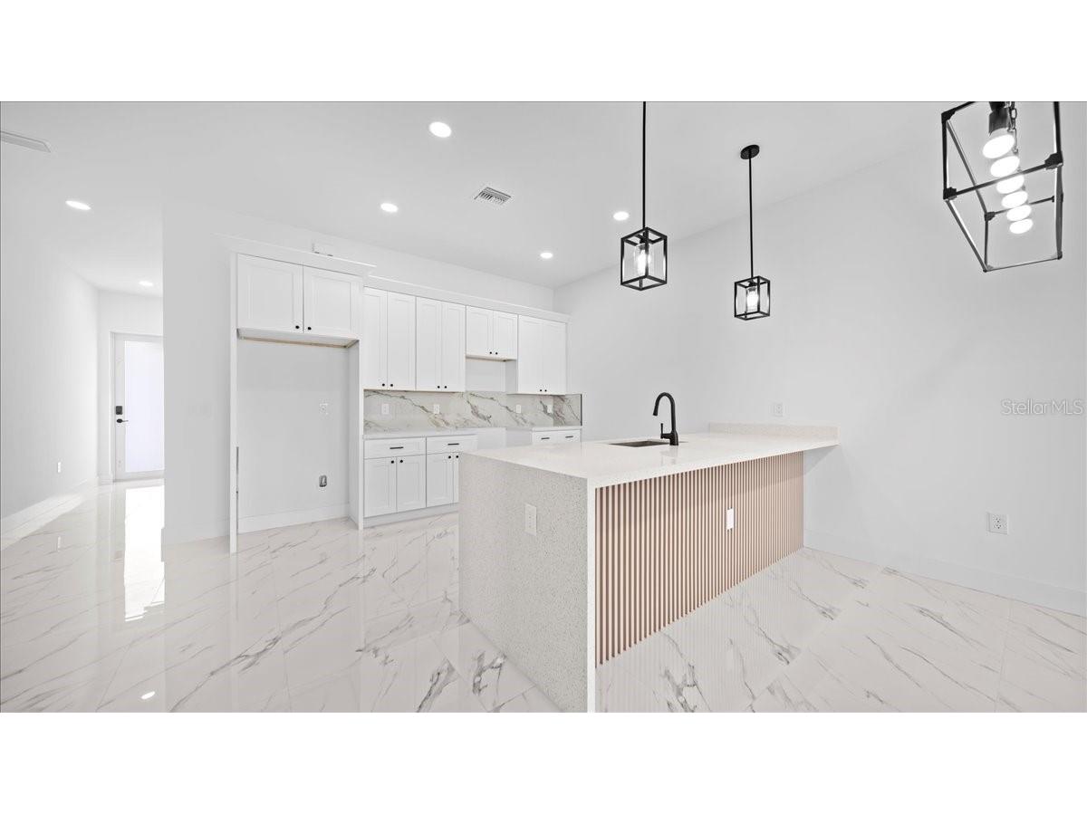 1323/1325 NE 8th Place Cape Coral FL 33909 A4686278 image12