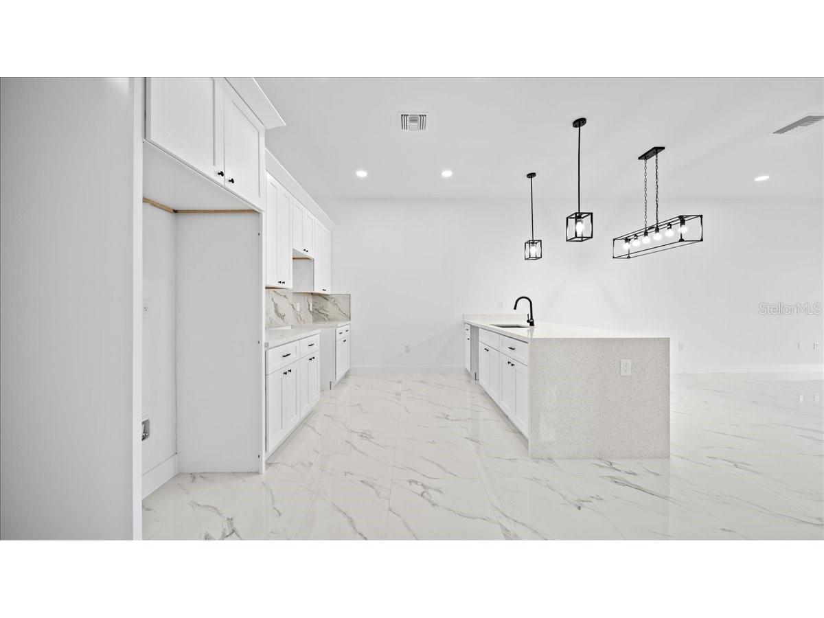 1323/1325 NE 8th Place Cape Coral FL 33909 A4686278 image16