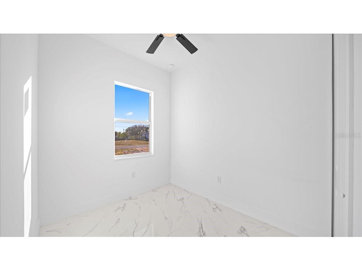 1323/1325 NE 8th Place Cape Coral FL 33909 A4686278 image18