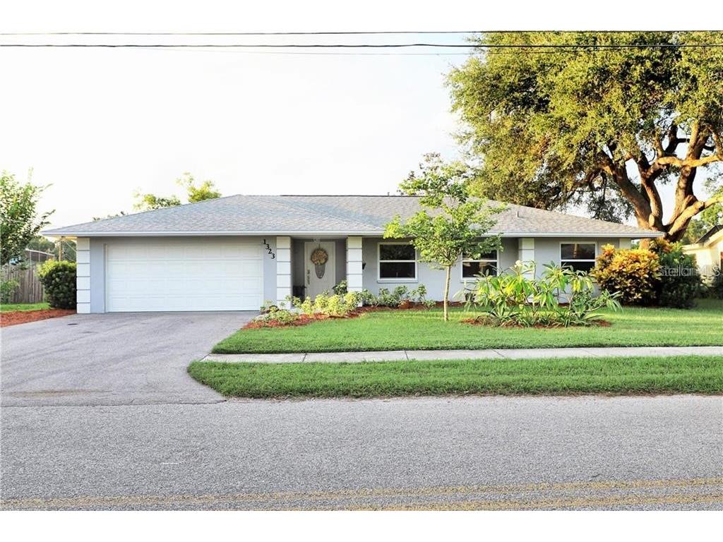 1323 Magellan Drive Sarasota FL 34243 J971017 image1
