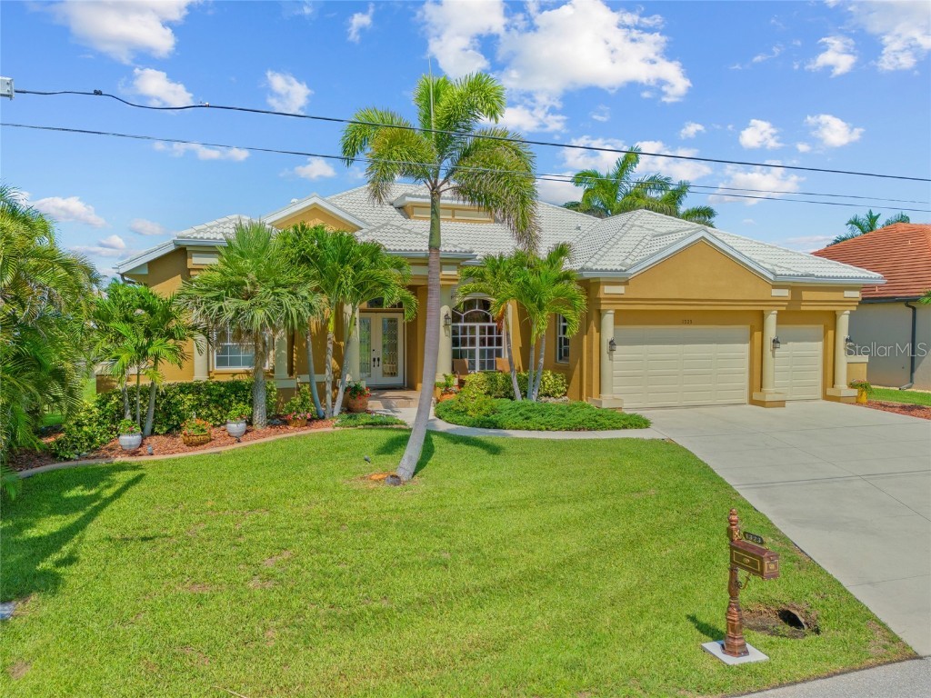 1323 Mineo Drive Punta Gorda FL 33950 C7511391 image1