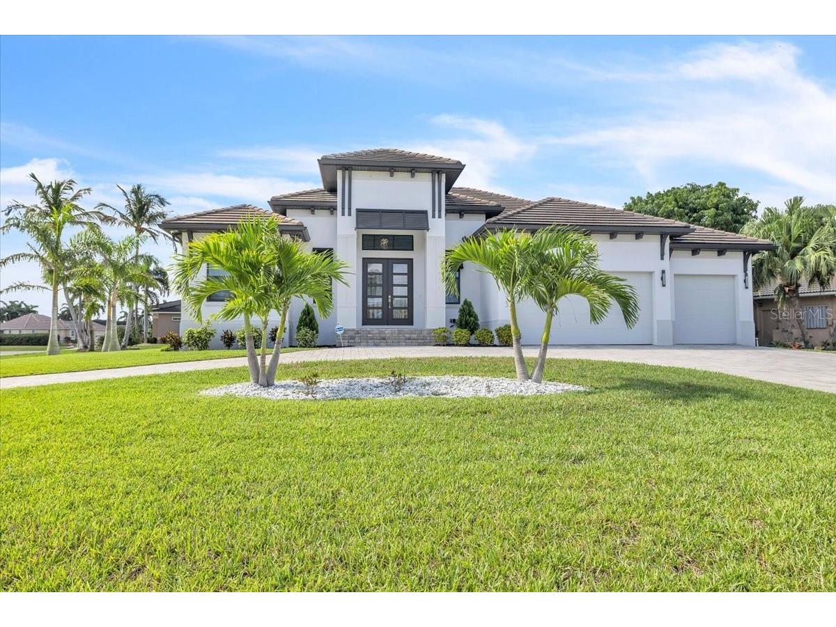 1323 Penguin Court Punta Gorda FL 33950 - WHIPPOORWILL CANAL C7526413 image1