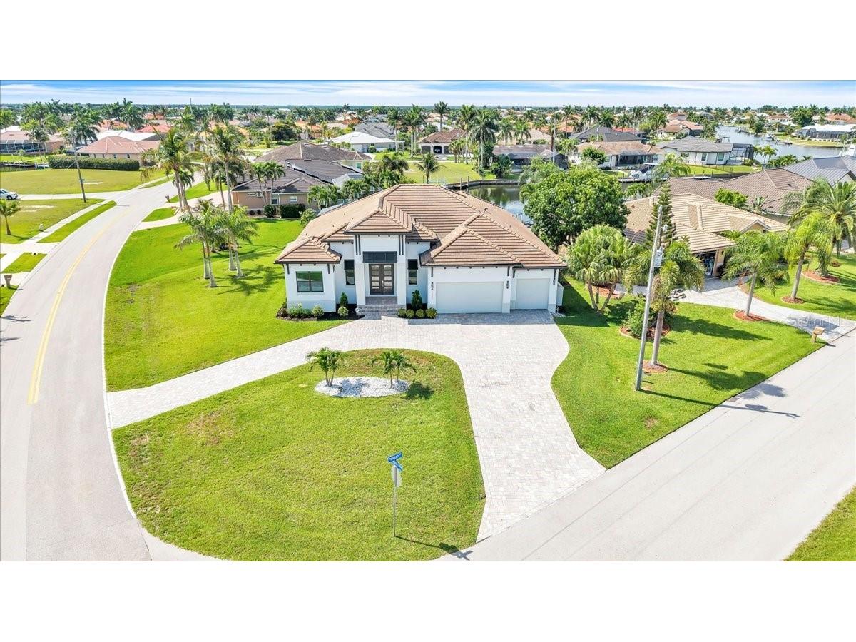 1323 Penguin Court Punta Gorda FL 33950 - WHIPPOORWILL CANAL C7526413 image2