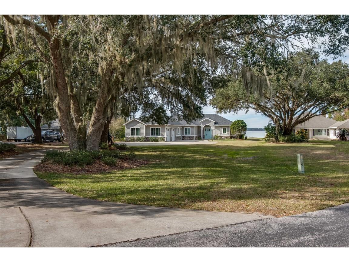 13232 SE 145th Avenue Ocklawaha FL 32179 - LAKE WEIR OM650211 image1