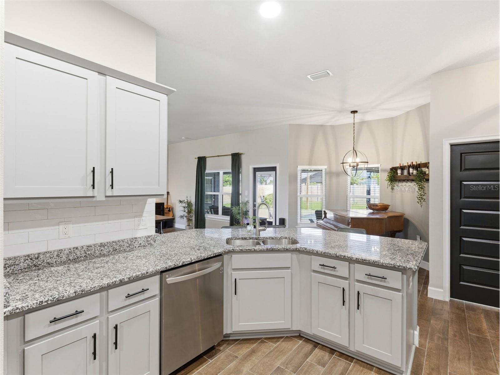 13234 Summerfield Way Dade City FL 33525 TB8494518 image17