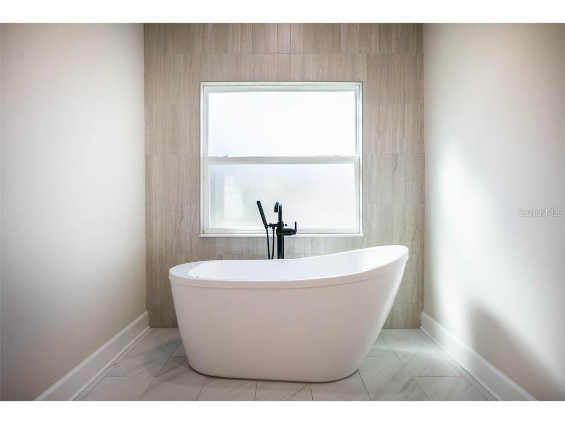 13236 Kildeer Road Weeki Wachee FL 34614 TB8436604 image19