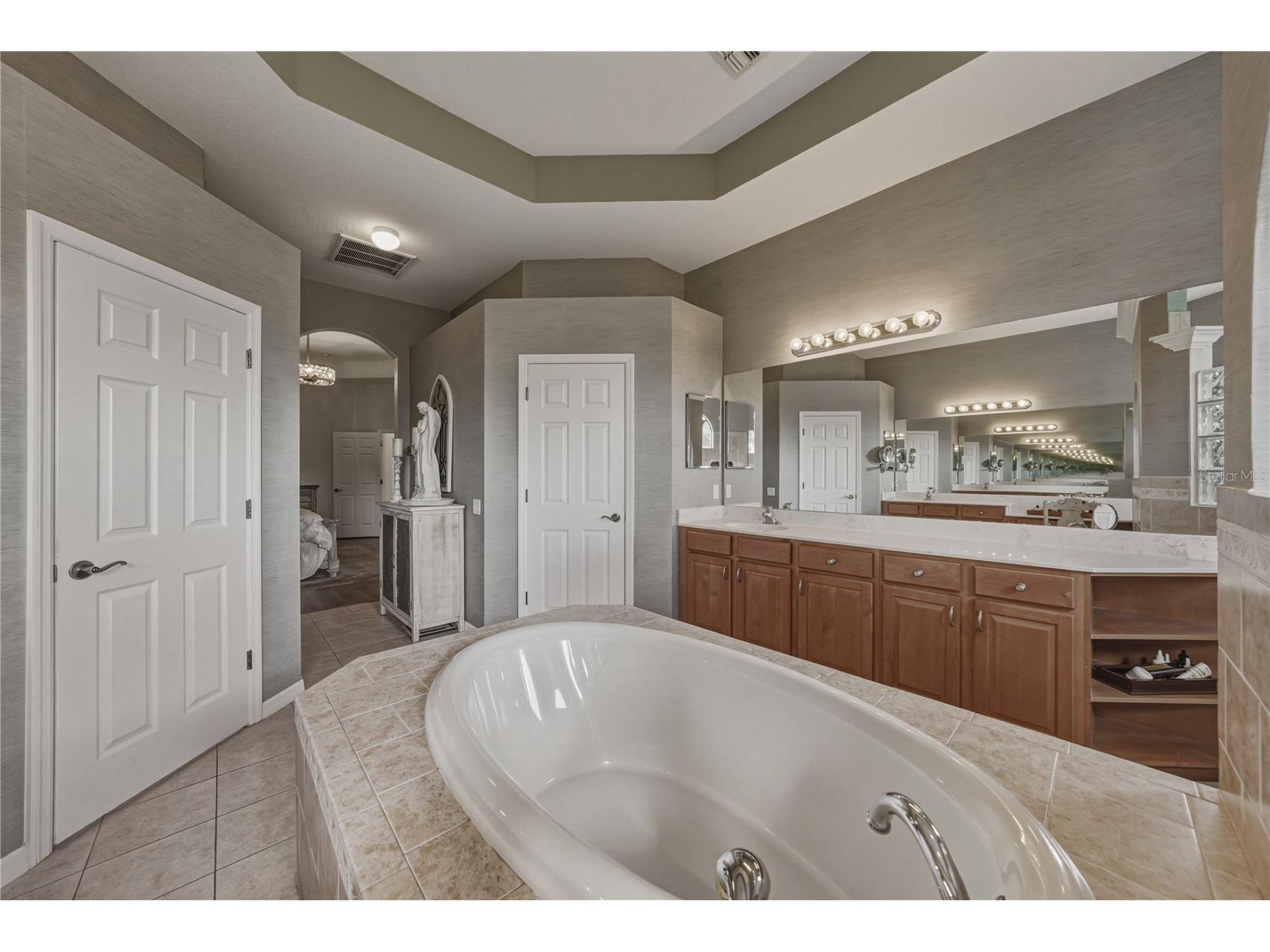13236 Legends Trail Dade City FL 33525 TB8509925 image41